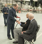 Bert Hammond recieves his medal